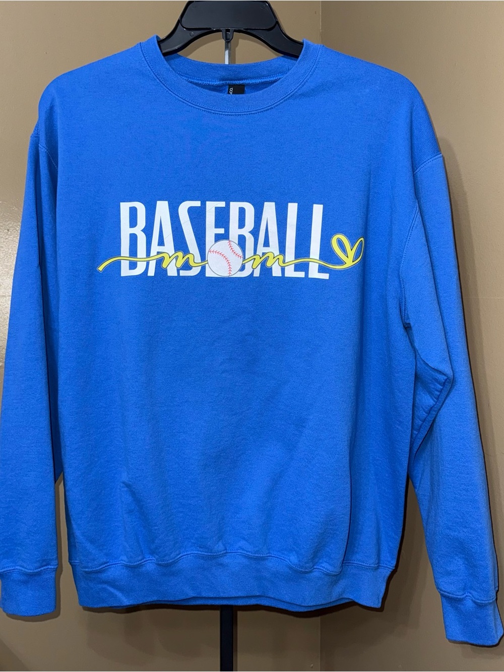 ‘🌼BASEBALL MOM’ Pullover Woman’s Sweatshirt. Size XL.🌼